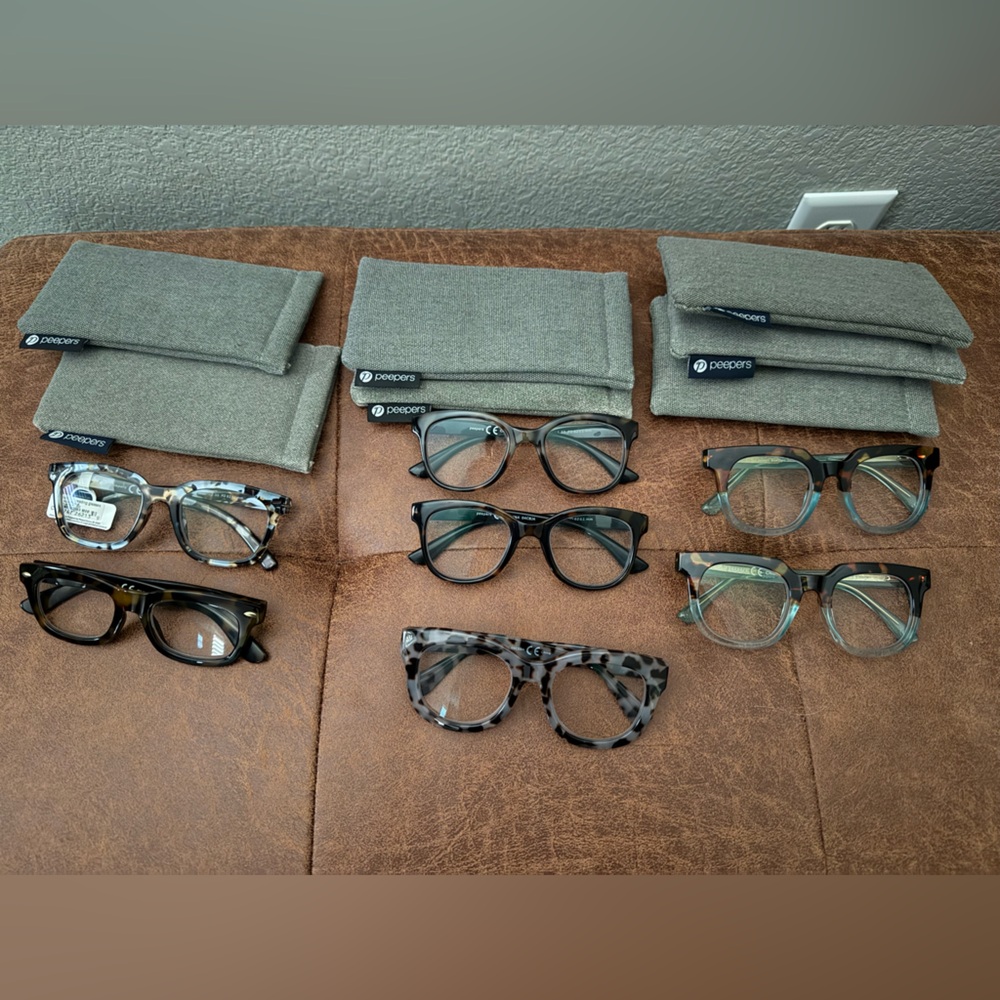 Peepers reading glasses +1.50 mag